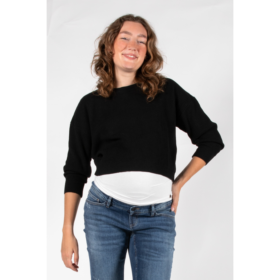 B999062-004 Knit Cropped Front