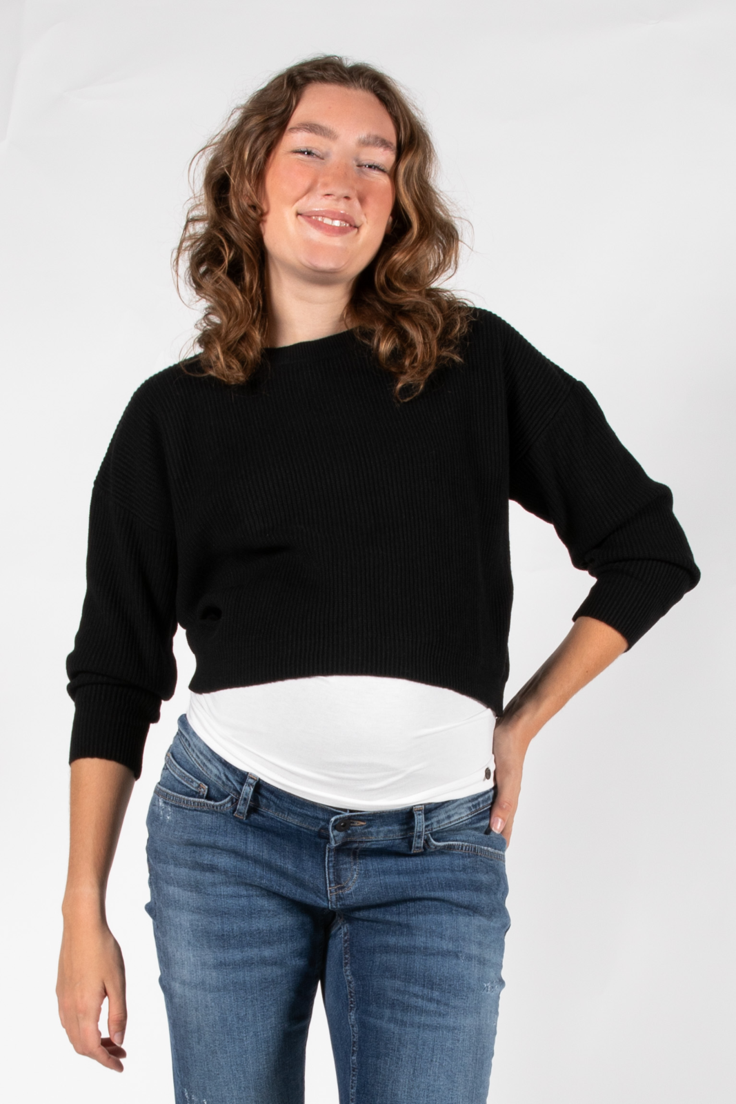 B999062-004 Knit Cropped Front